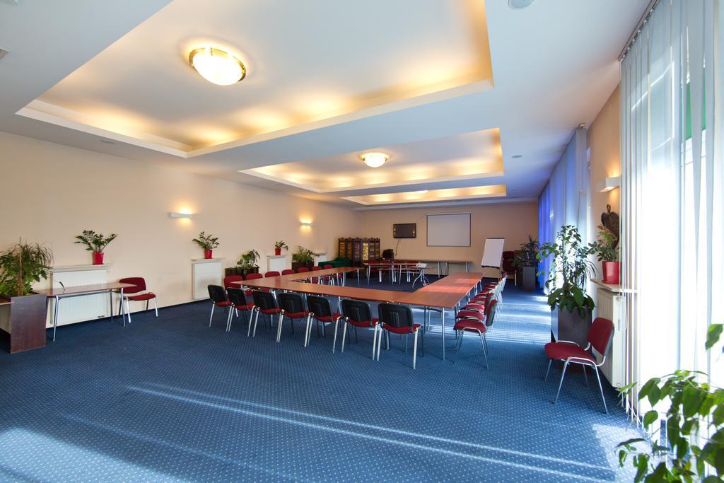 Hotel Kameralny Kielce Eksteriør billede
