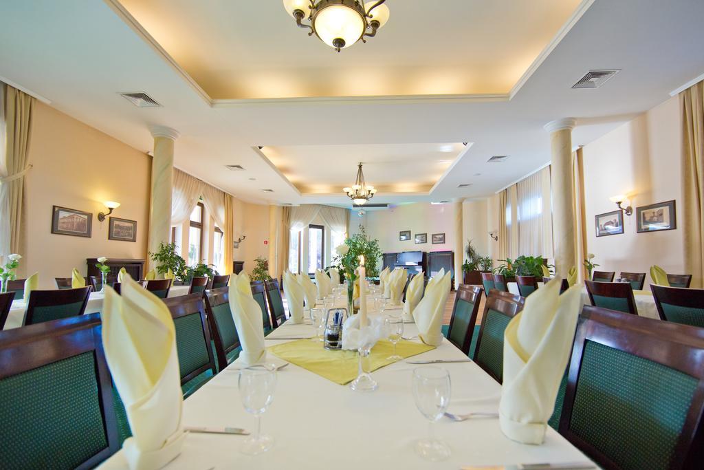Hotel Kameralny Kielce Eksteriør billede